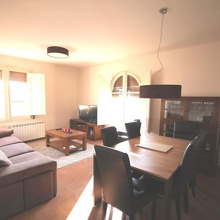 Apartment Market Square Cardona Ngoại thất bức ảnh